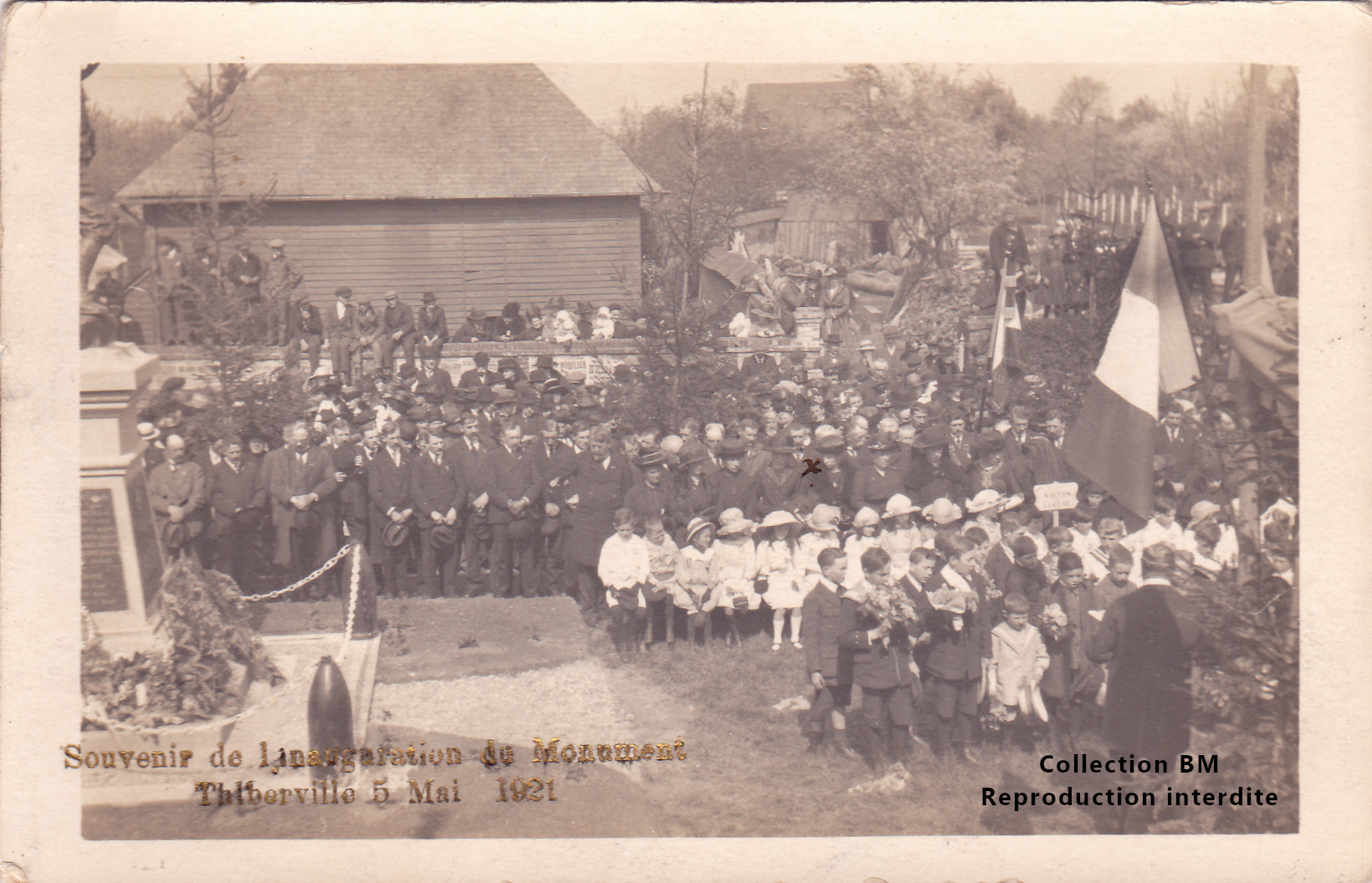 carte postale Monument aux morts